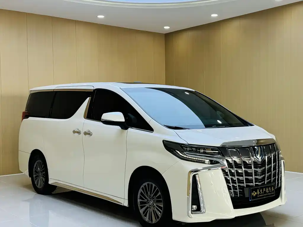 Toyota Alphard — фото 3