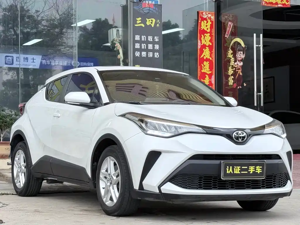 Toyota C-HR — фото 3