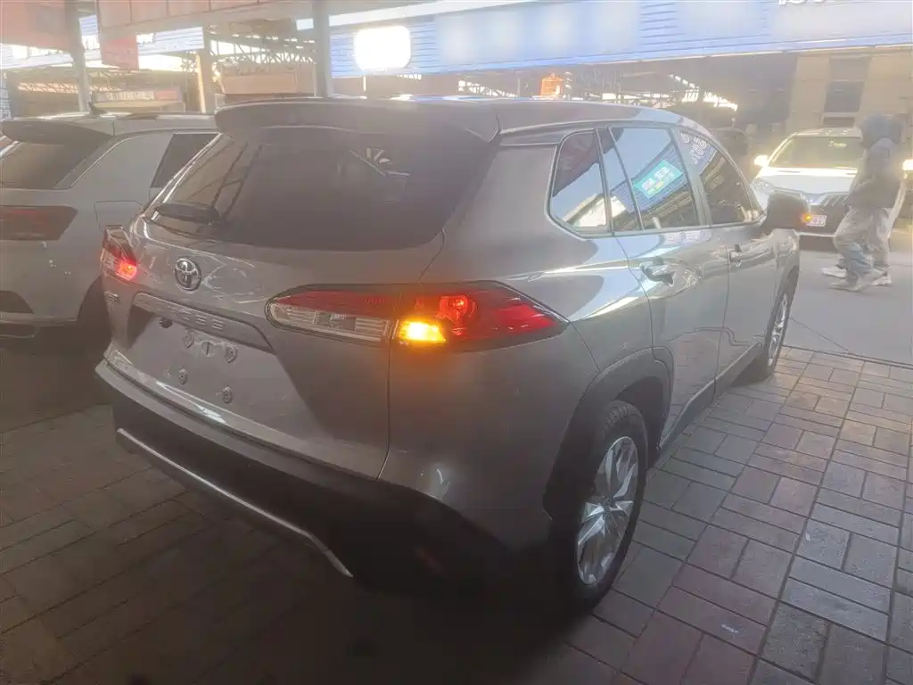 Toyota Corolla Cross — фото 23