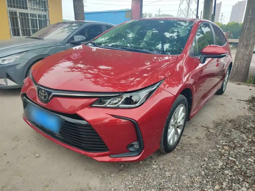 Toyota Corolla — фото 2