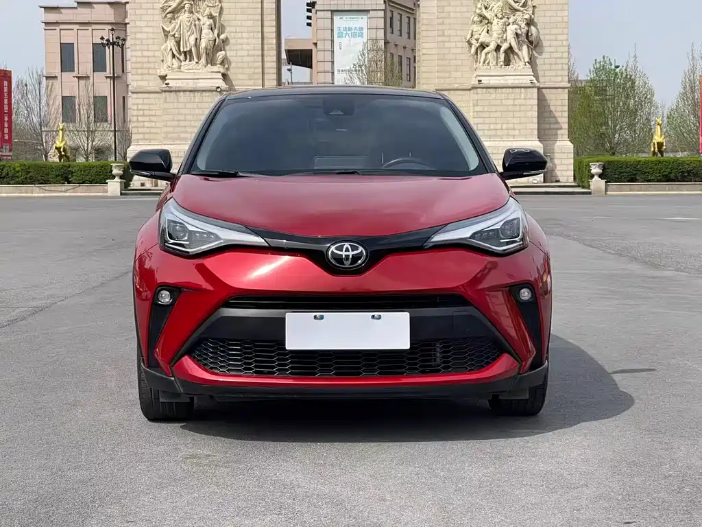 Toyota C-HR — фото 2