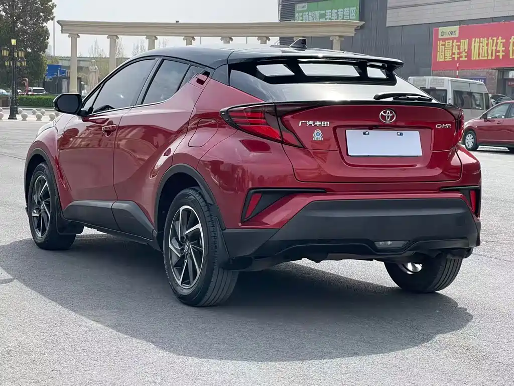 Toyota C-HR — фото 7