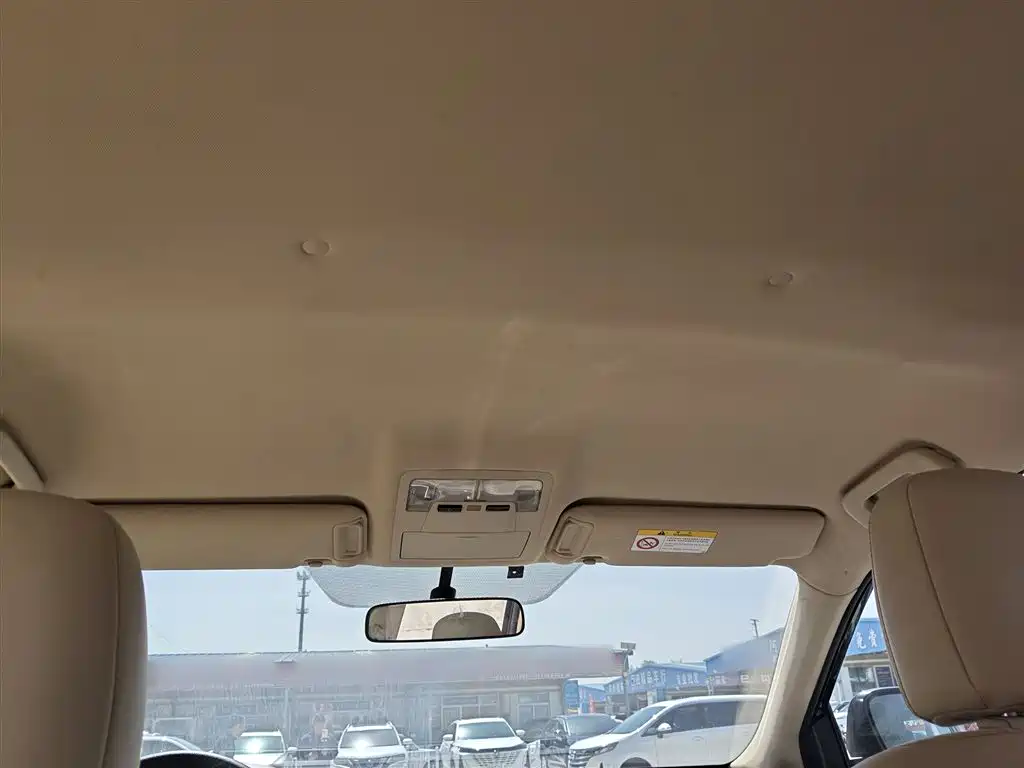 Toyota Highlander — фото 18