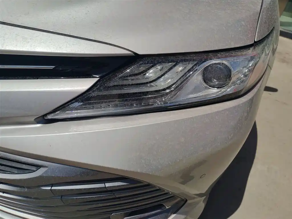 Toyota Camry — фото 23