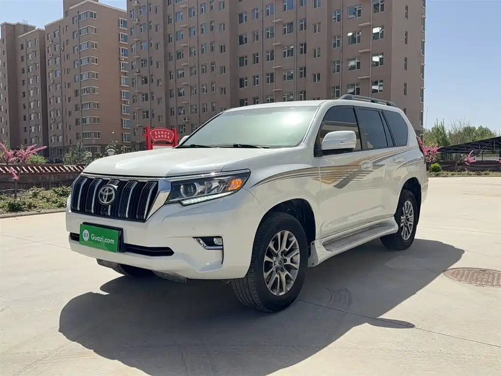 Toyota Prado — фото 2