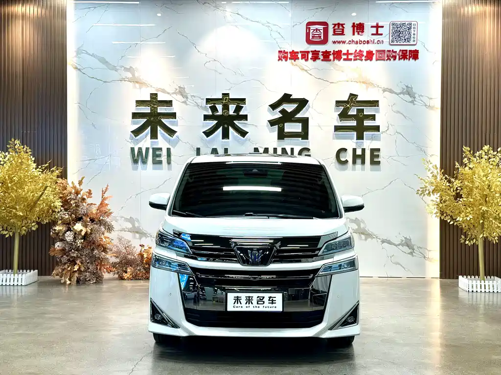 Toyota Vellfire — фото 2