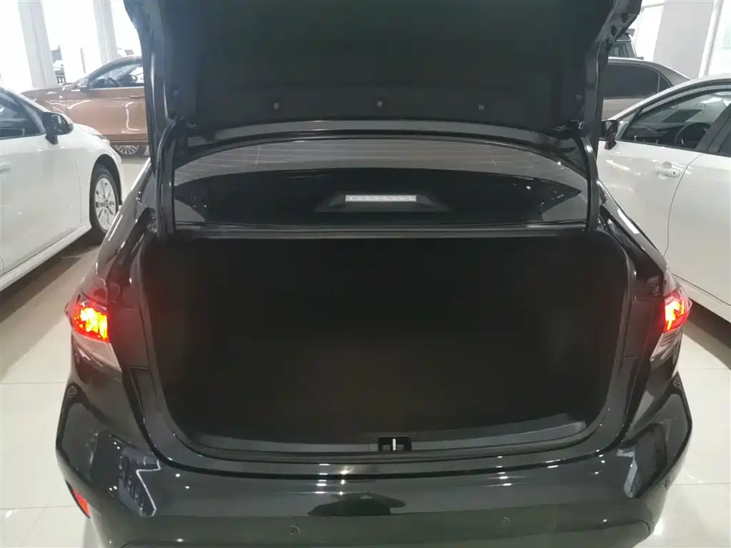 Toyota Levin — фото 16
