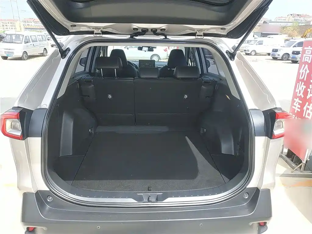 Toyota Wildlander — фото 15