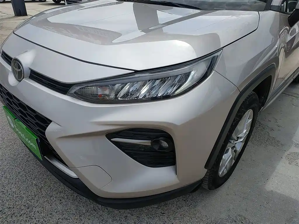 Toyota Wildlander — фото 18