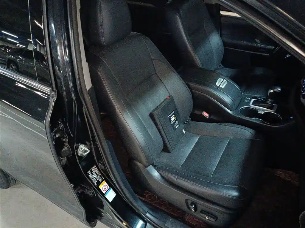 Toyota Highlander — фото 20