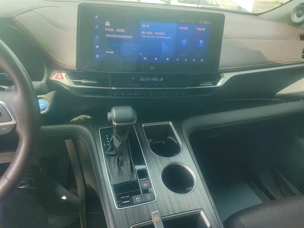 Toyota Sienna — фото 9