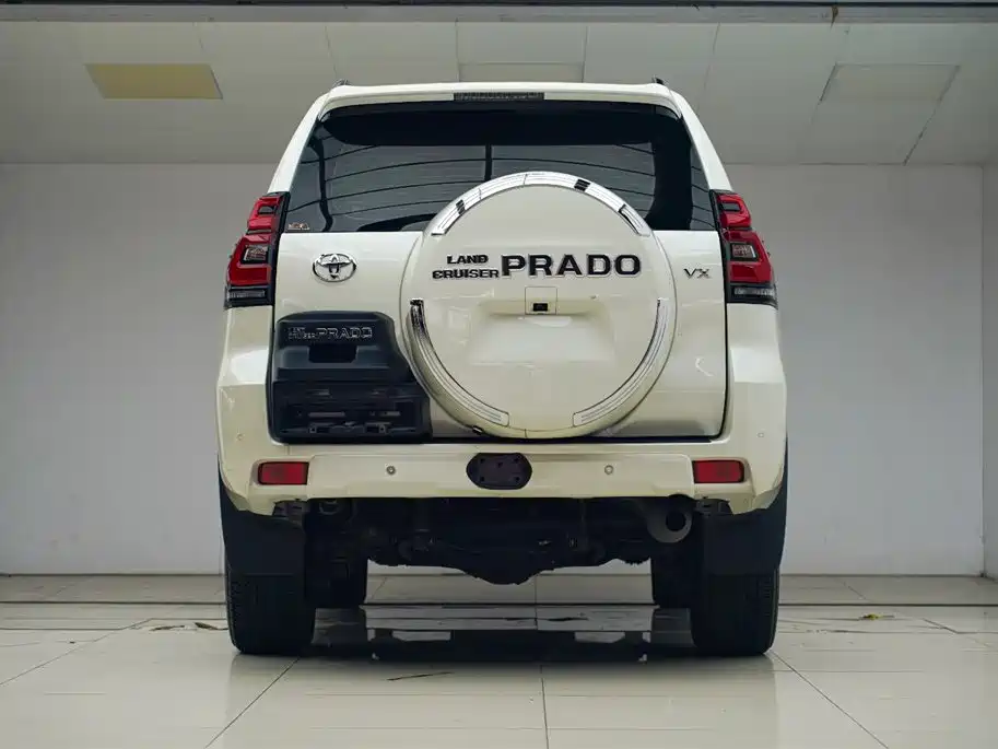 Toyota Prado — фото 19