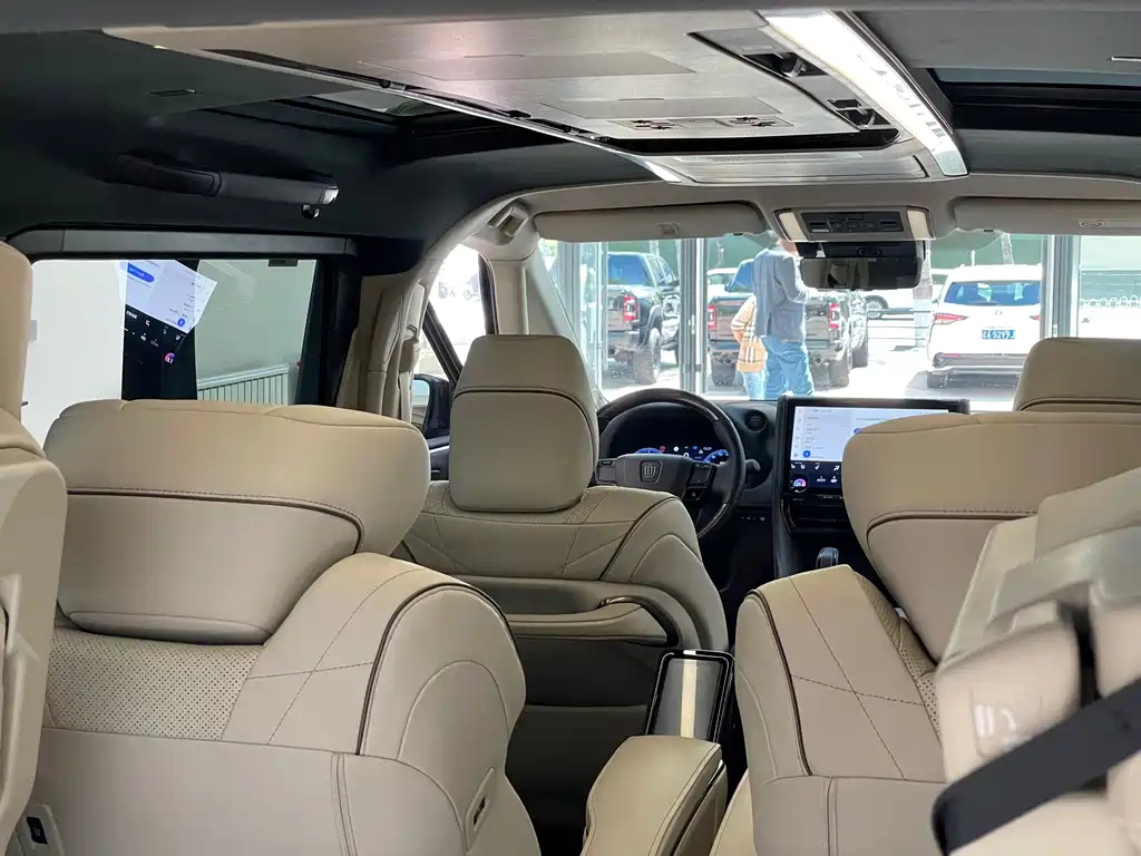 Toyota Vellfire — фото 37