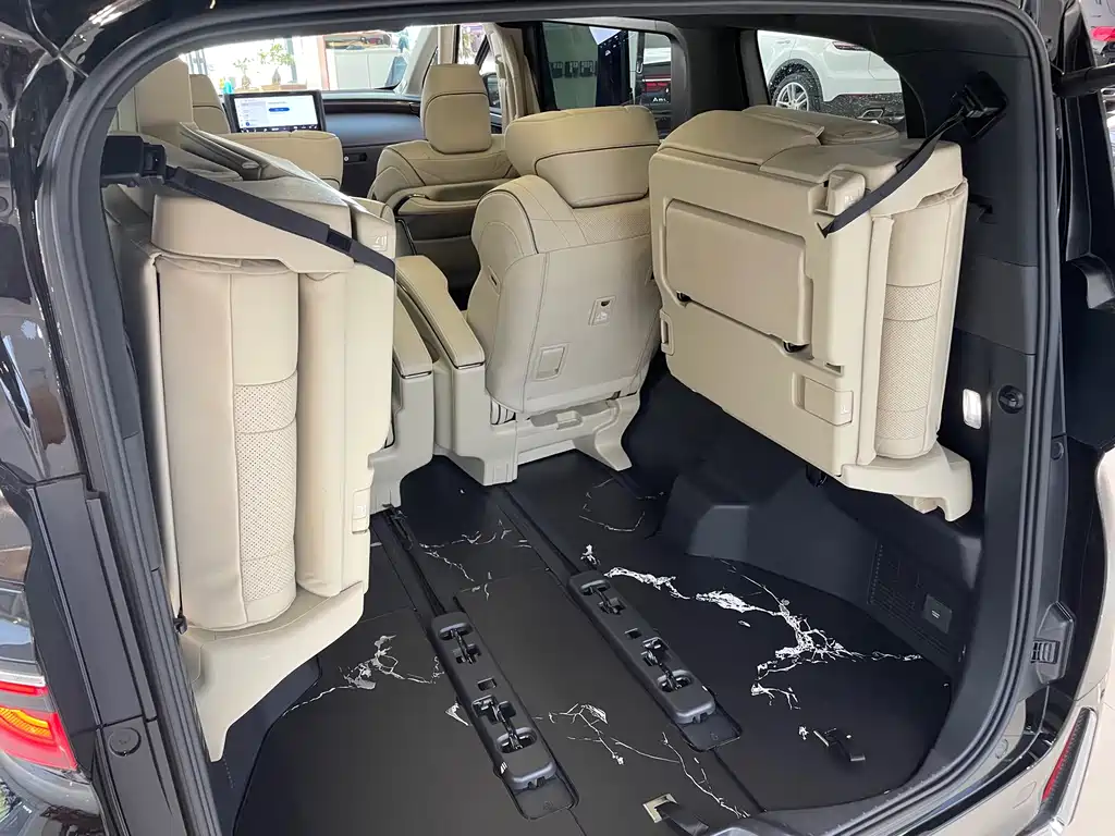 Toyota Vellfire — фото 39