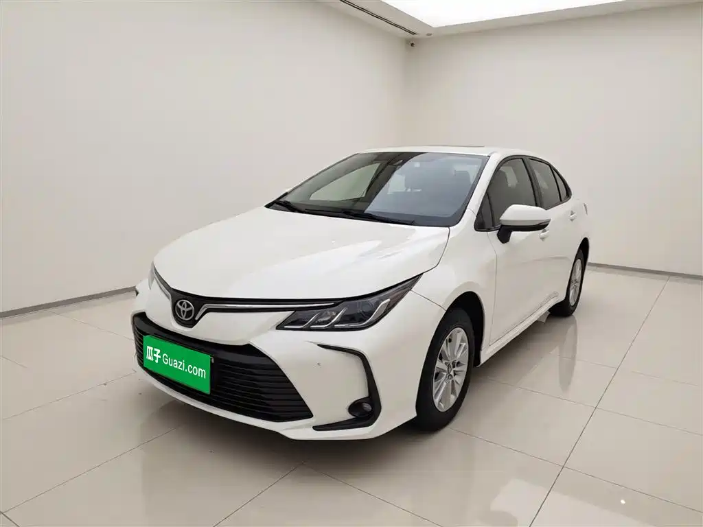 Toyota Corolla — фото 2
