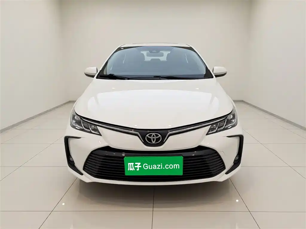 Toyota Corolla — фото 3