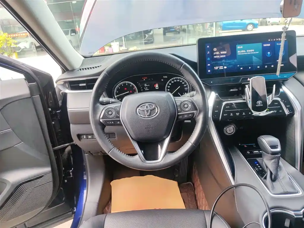 Toyota Harrier — фото 11