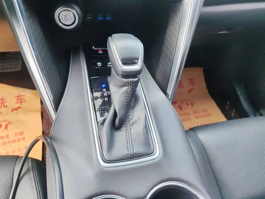 Toyota Harrier — фото 14