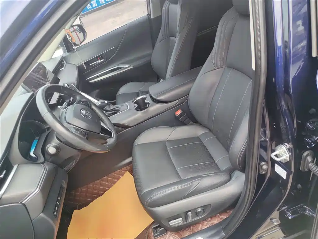 Toyota Harrier — фото 15