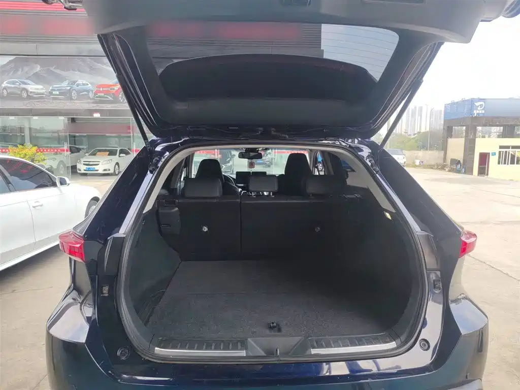 Toyota Harrier — фото 19