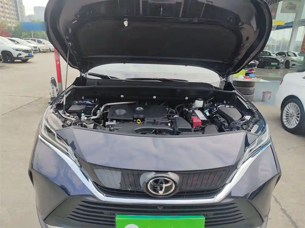 Toyota Harrier — фото 20