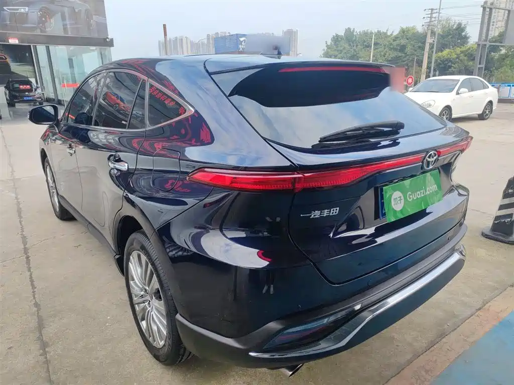 Toyota Harrier — фото 5