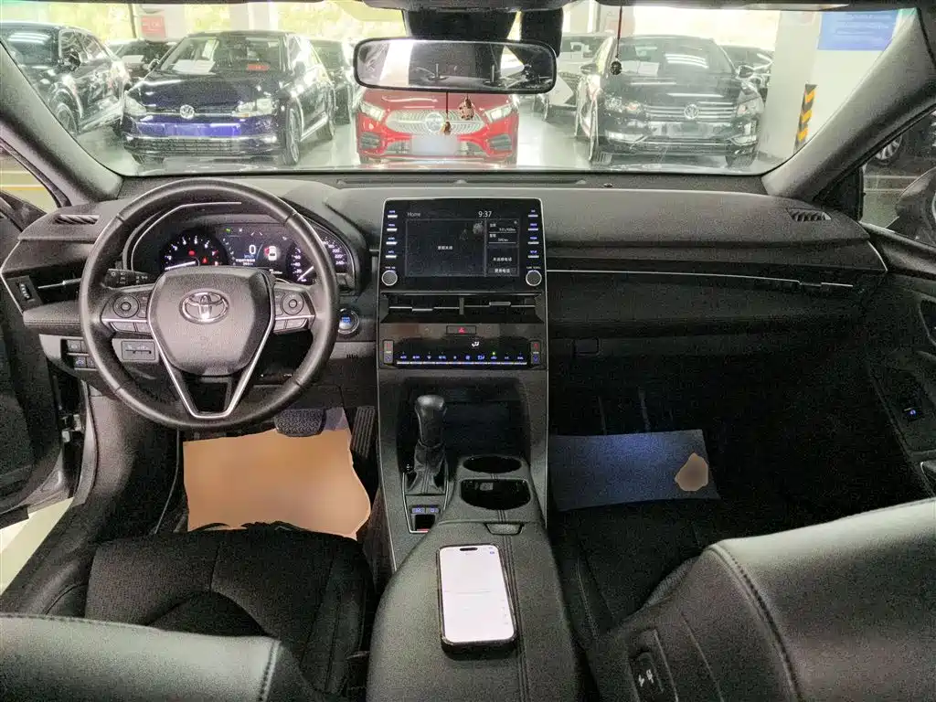 Toyota Avalon — фото 10