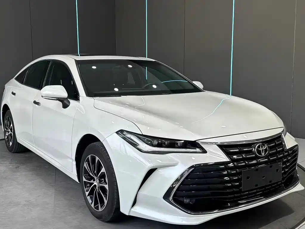 Toyota Avalon — фото 3