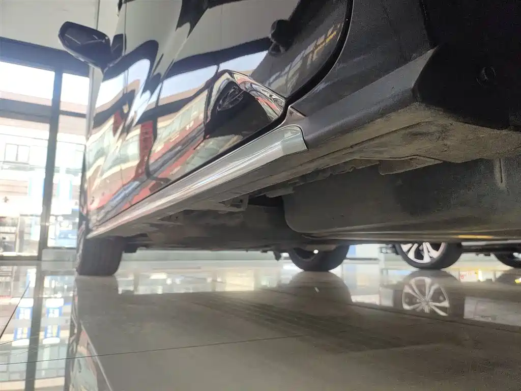 Toyota Granvia — фото 22