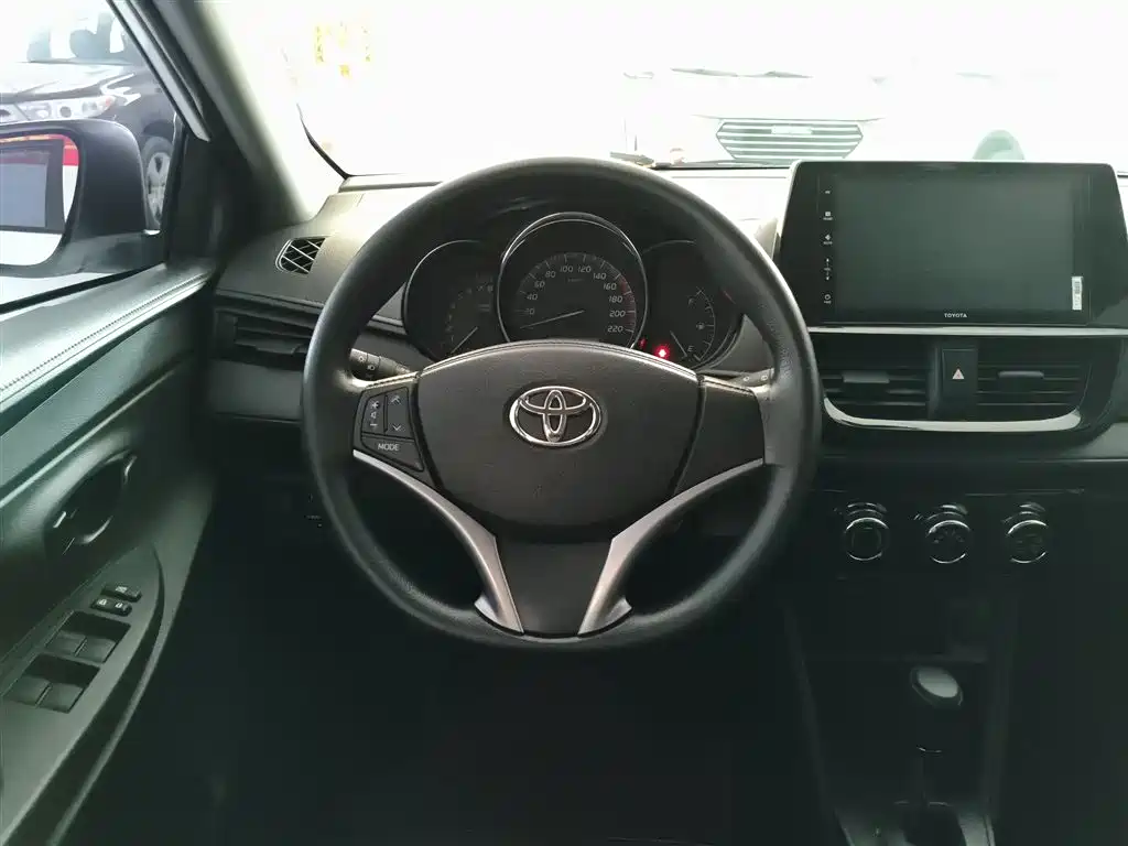 Toyota Vios FS — фото 11