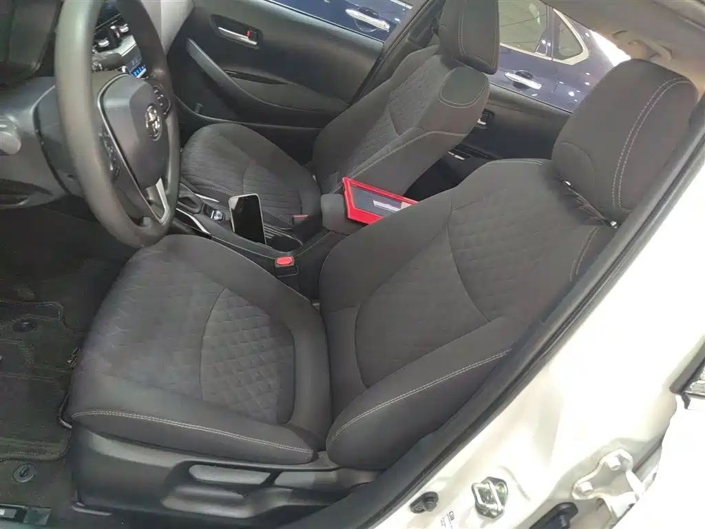 Toyota Allion — фото 11
