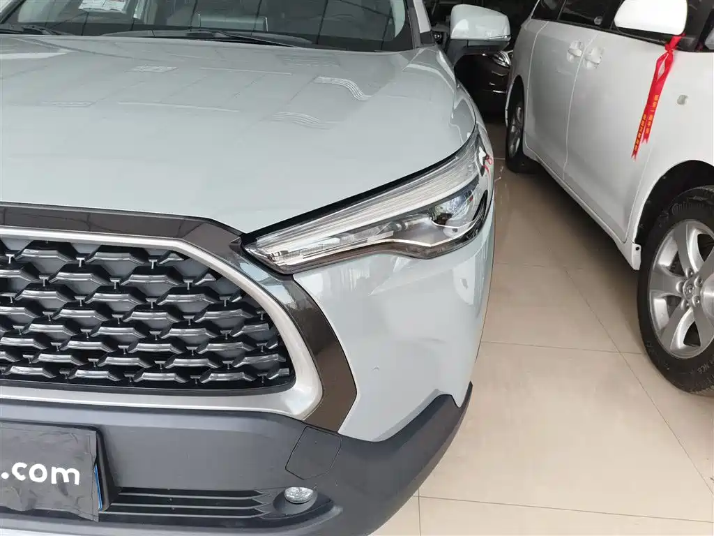 Toyota Corolla Cross — фото 14