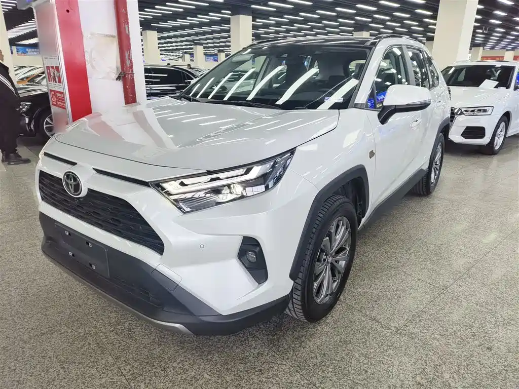 Toyota RAV4 — фото 2