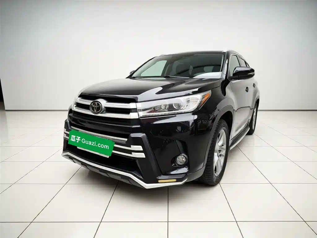 Toyota Highlander — фото 2