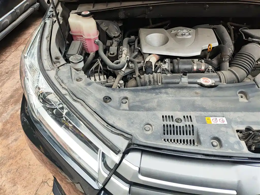 Toyota Highlander — фото 21