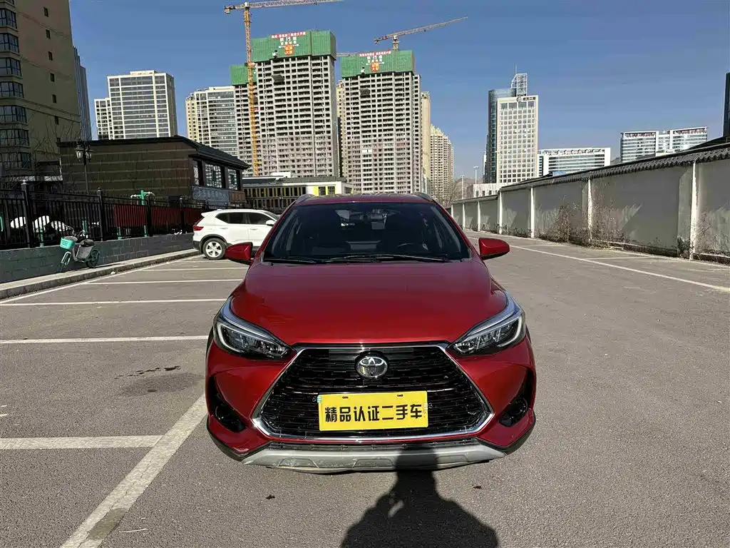 Toyota Yaris L — фото 2