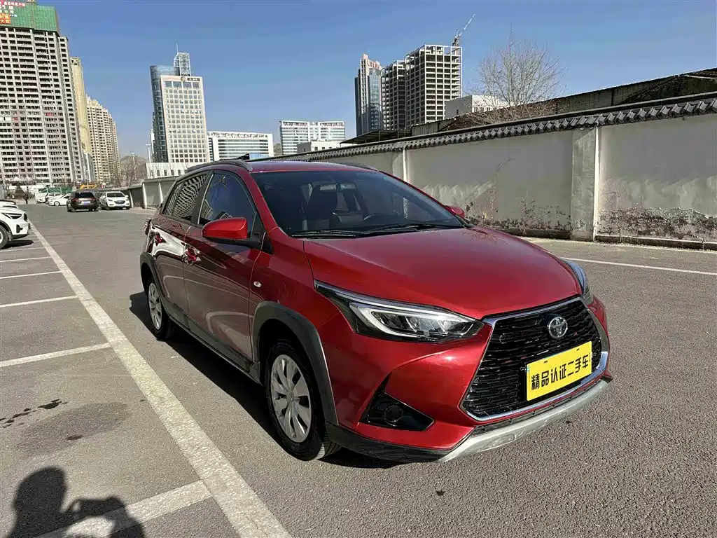 Toyota Yaris L