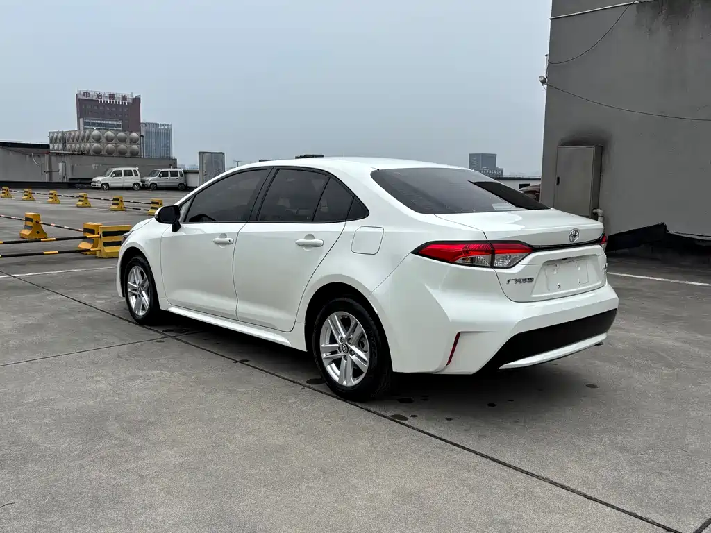 Toyota Levin — фото 11