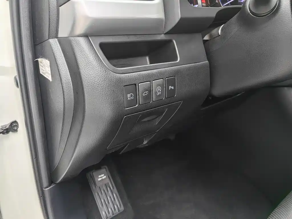 Toyota Highlander — фото 19