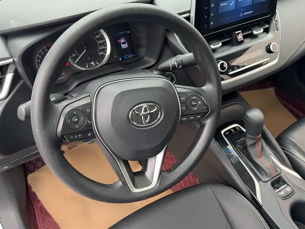 Toyota Corolla — фото 3