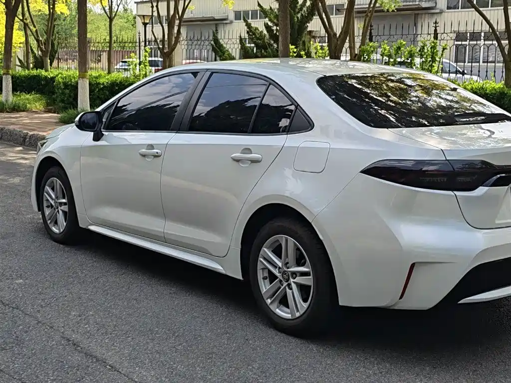 Toyota Levin — фото 10