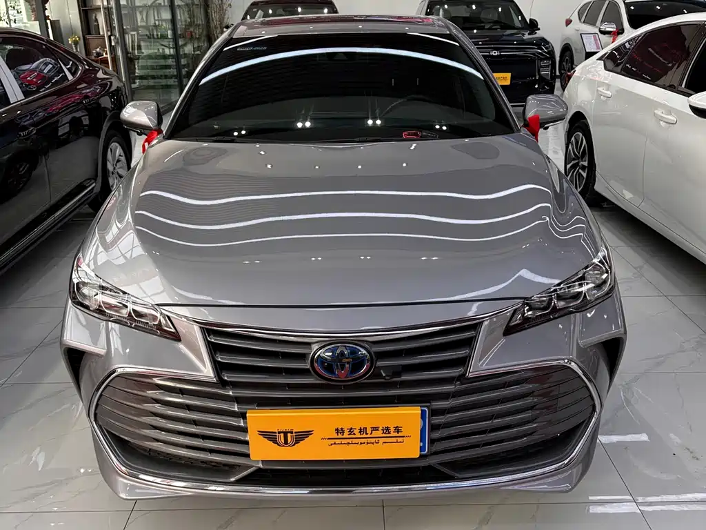 Toyota Avalon — фото 11