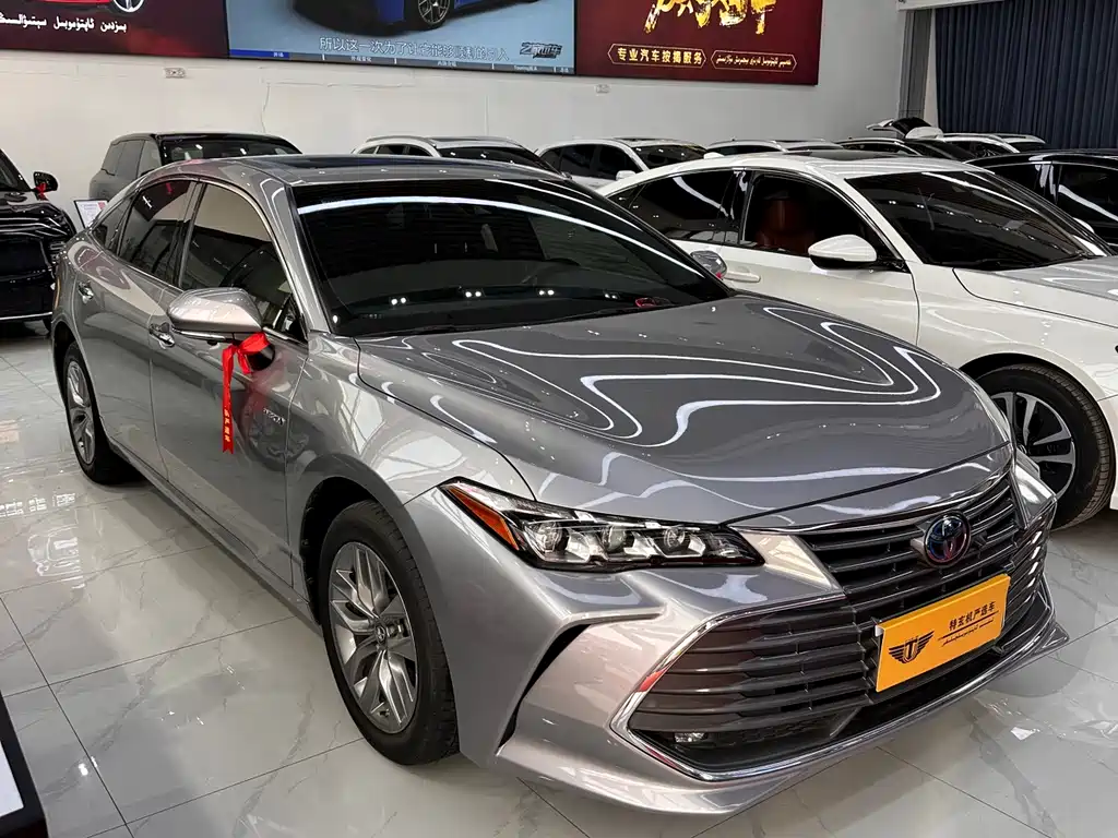 Toyota Avalon — фото 10