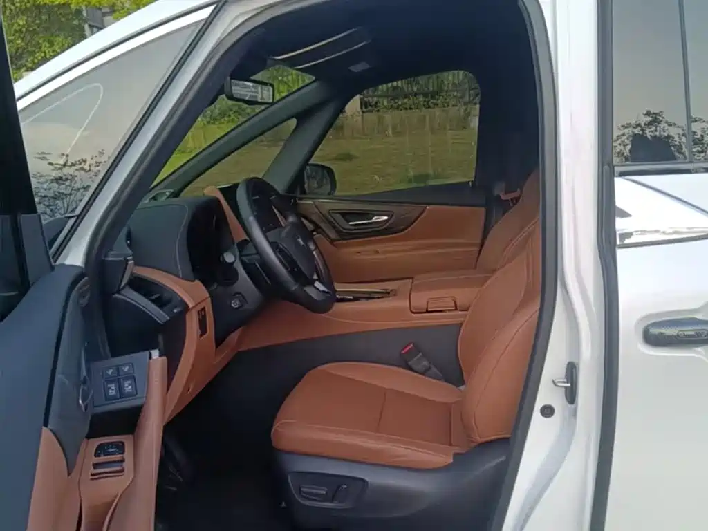 Toyota Vellfire — фото 5