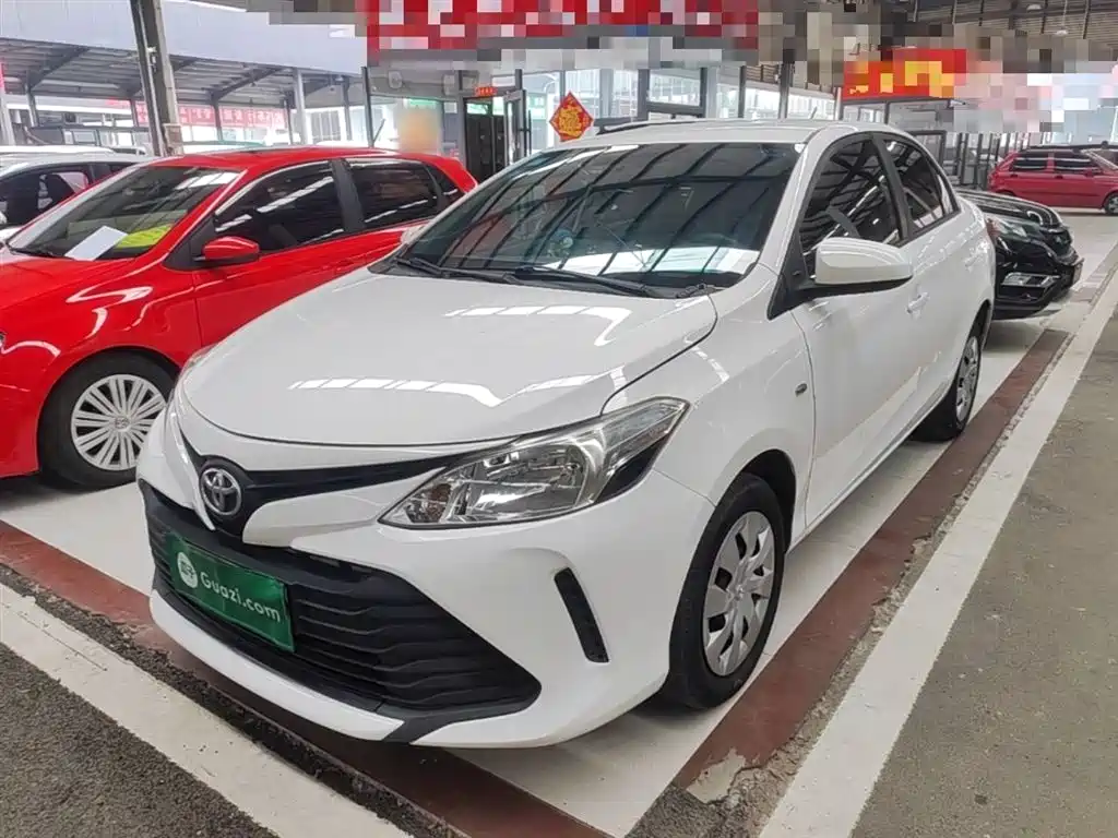 Toyota Vios — фото 2