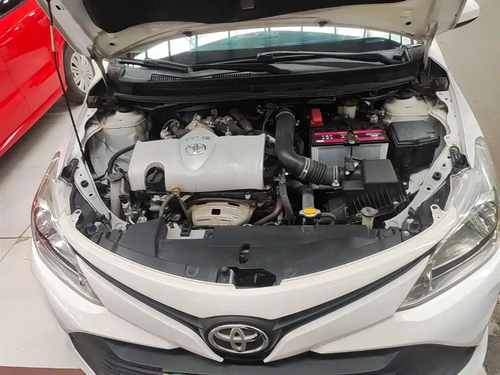 Toyota Vios — фото 20