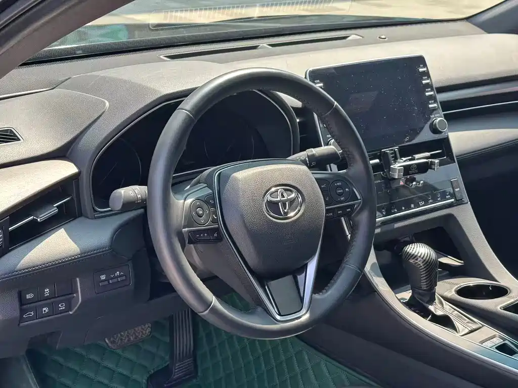 Toyota Avalon — фото 11
