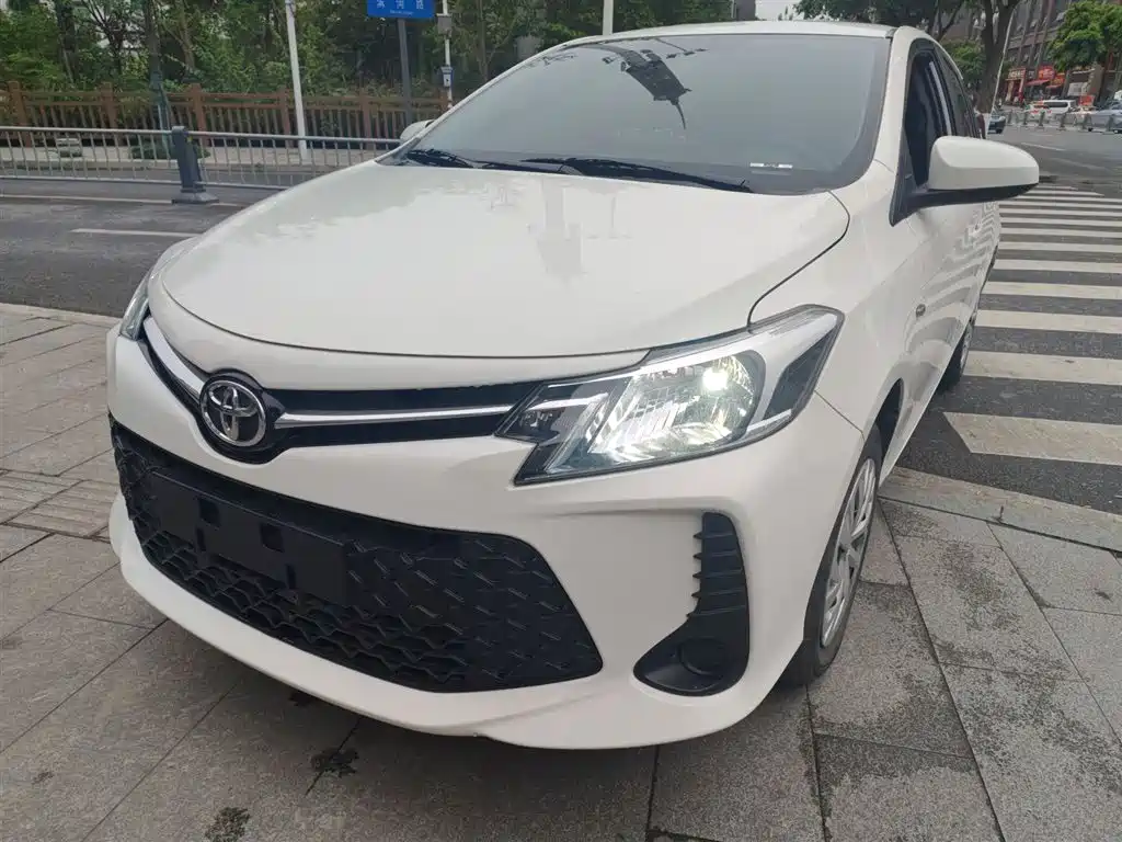 Toyota Vios FS — фото 2