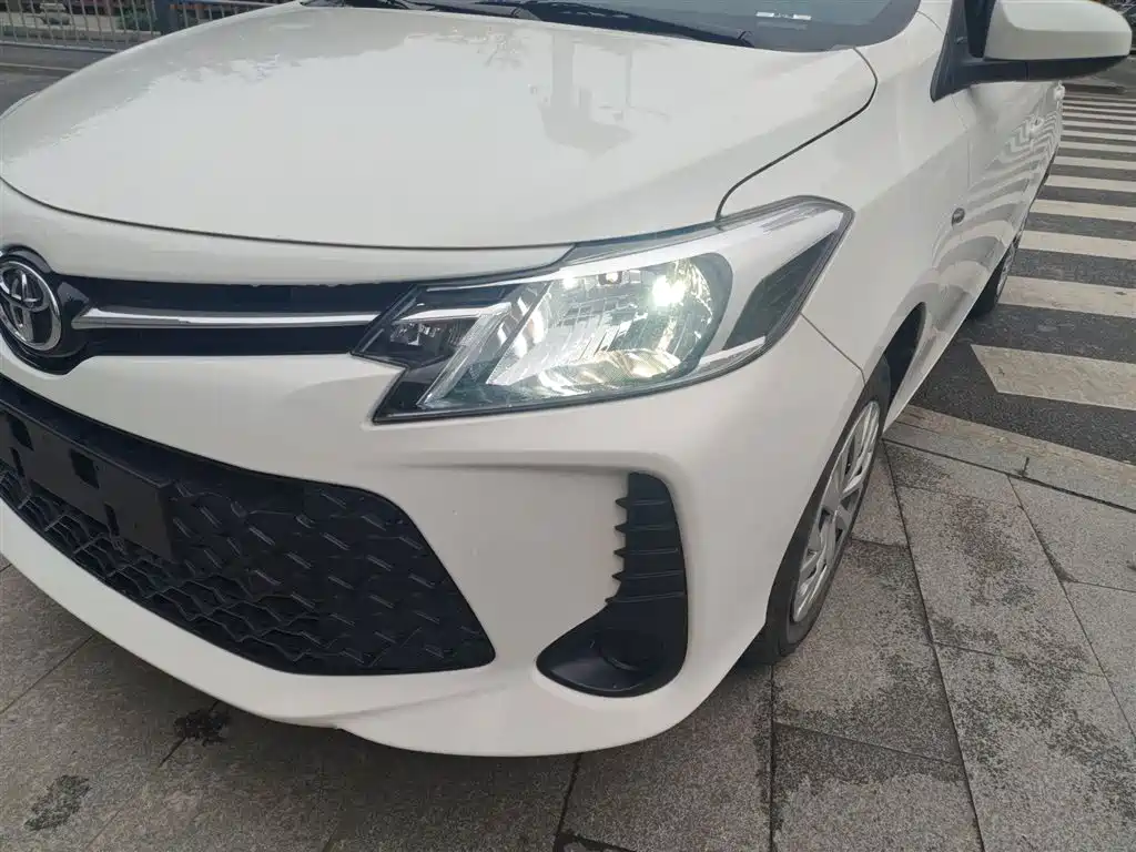 Toyota Vios FS — фото 24