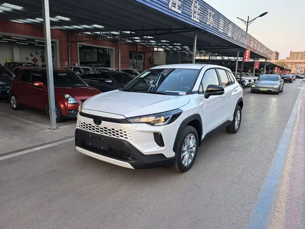 Toyota Corolla Cross — фото 2